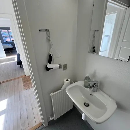 Casa Of Bricks 8 比隆